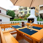La Casa Di Marko Sea View With Jacuzzi And Sauna Apartamento