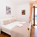 Apartamento La Casa Di Marko Sea View With Jacuzzi And Sauna *