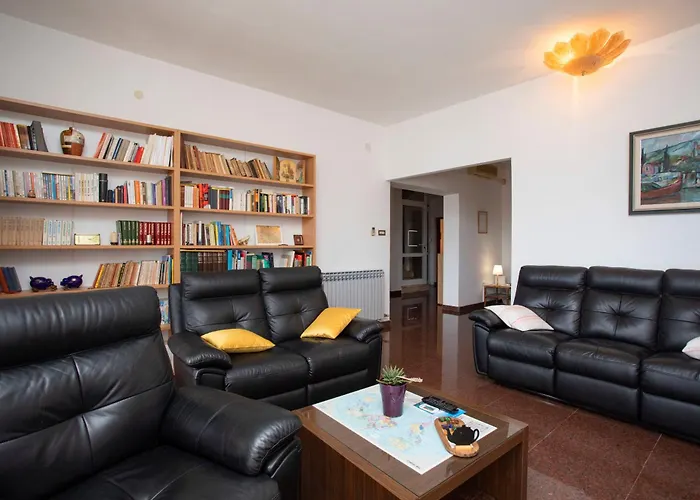 公寓 La Casa Di Marko Sea View With Jacuzzi And Sauna
