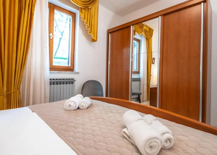 La Casa Di Marko Sea View With Jacuzzi And Sauna Appartement Rabac