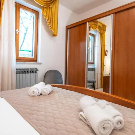 La Casa Di Marko Apartment Rabac